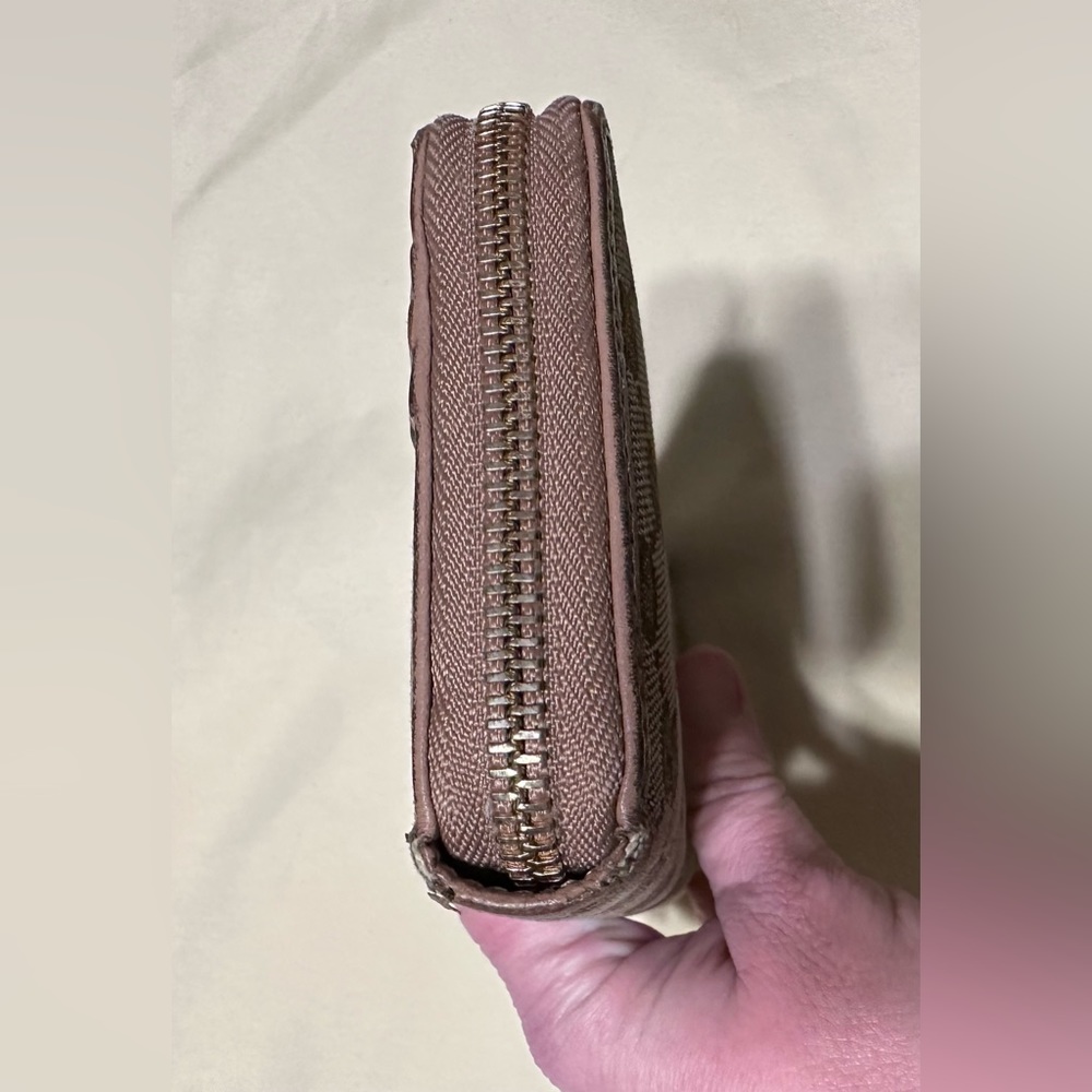 Gucci Wallet - Picture 5 of 14